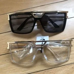 Think Vintage Online | Accessories | Clear Gold Retro Look  display picture 1
